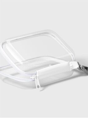Target Clear up&up Zip-Up Clear Case with attached keychain, Bundle of 2